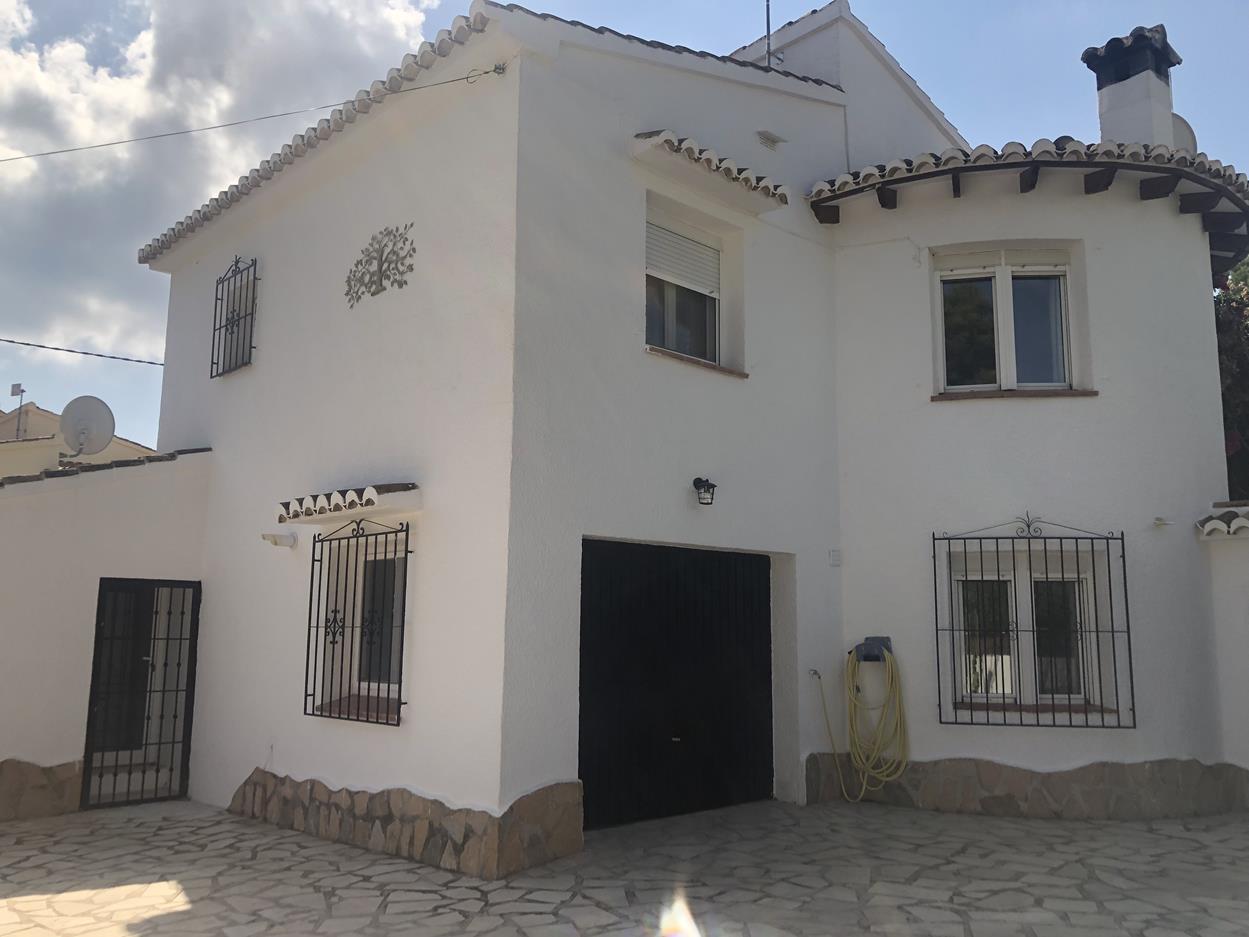 Villa in Moraira for 8 people near the sea, winter rental