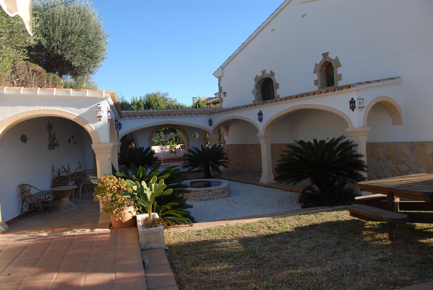 Villa for 10 people 200 meters from the beach of La Fustera, winter rental