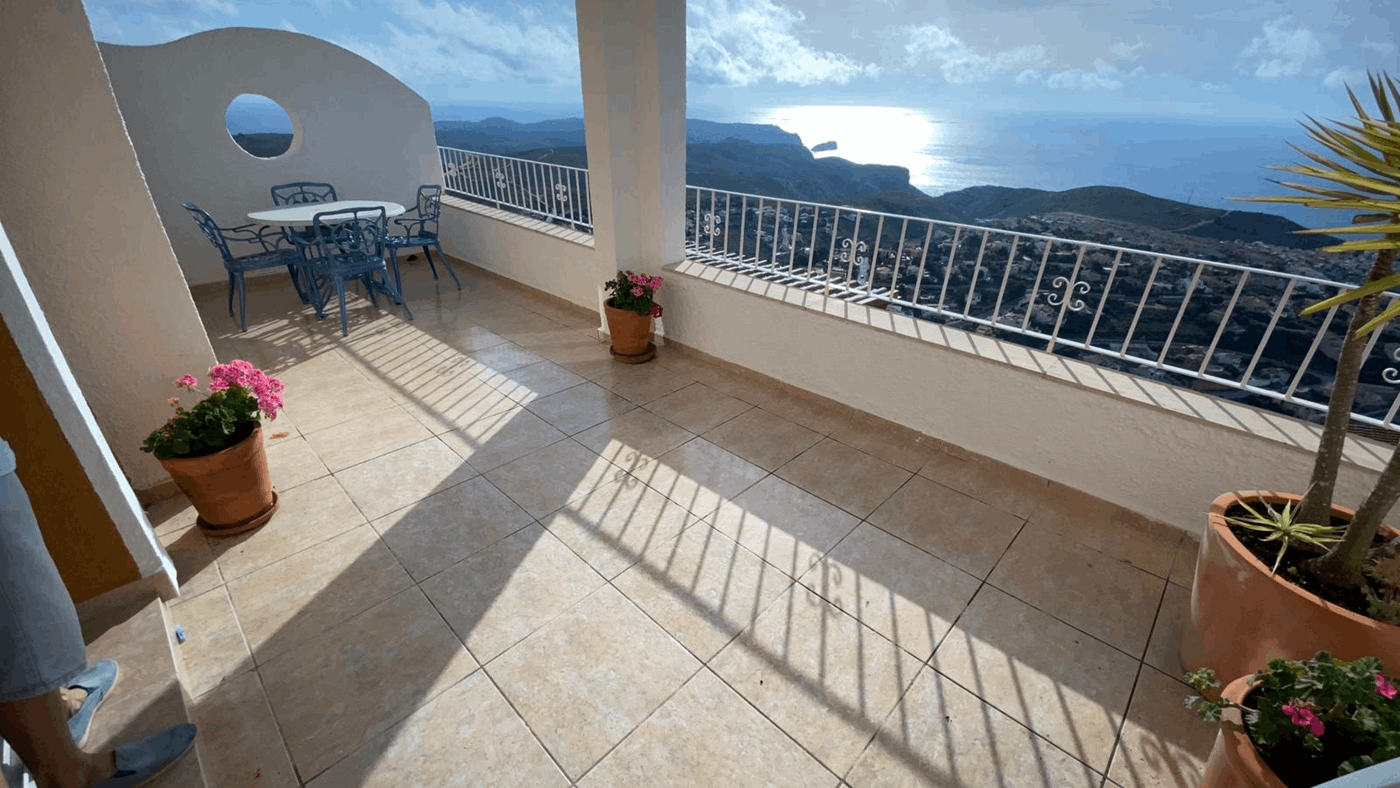 Rental apartment panoramic sea views
