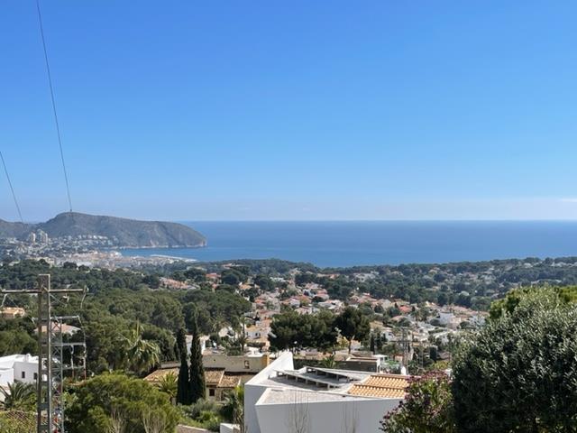 Départ villa Fanadix avec vue sur la mer