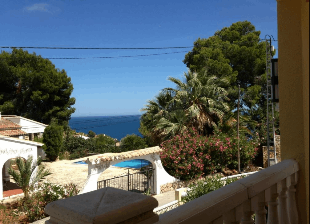 Villa en Cap blanc con vista al mar